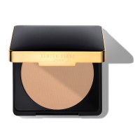 Natural Finish Pressed Powder | An ultra-fine powder that mattifies and finishes the complexion for satin-like texture.
..